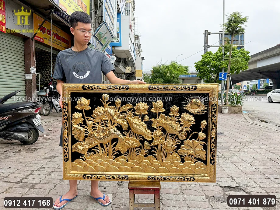 Khung tranh liền đồng v&agrave;ng